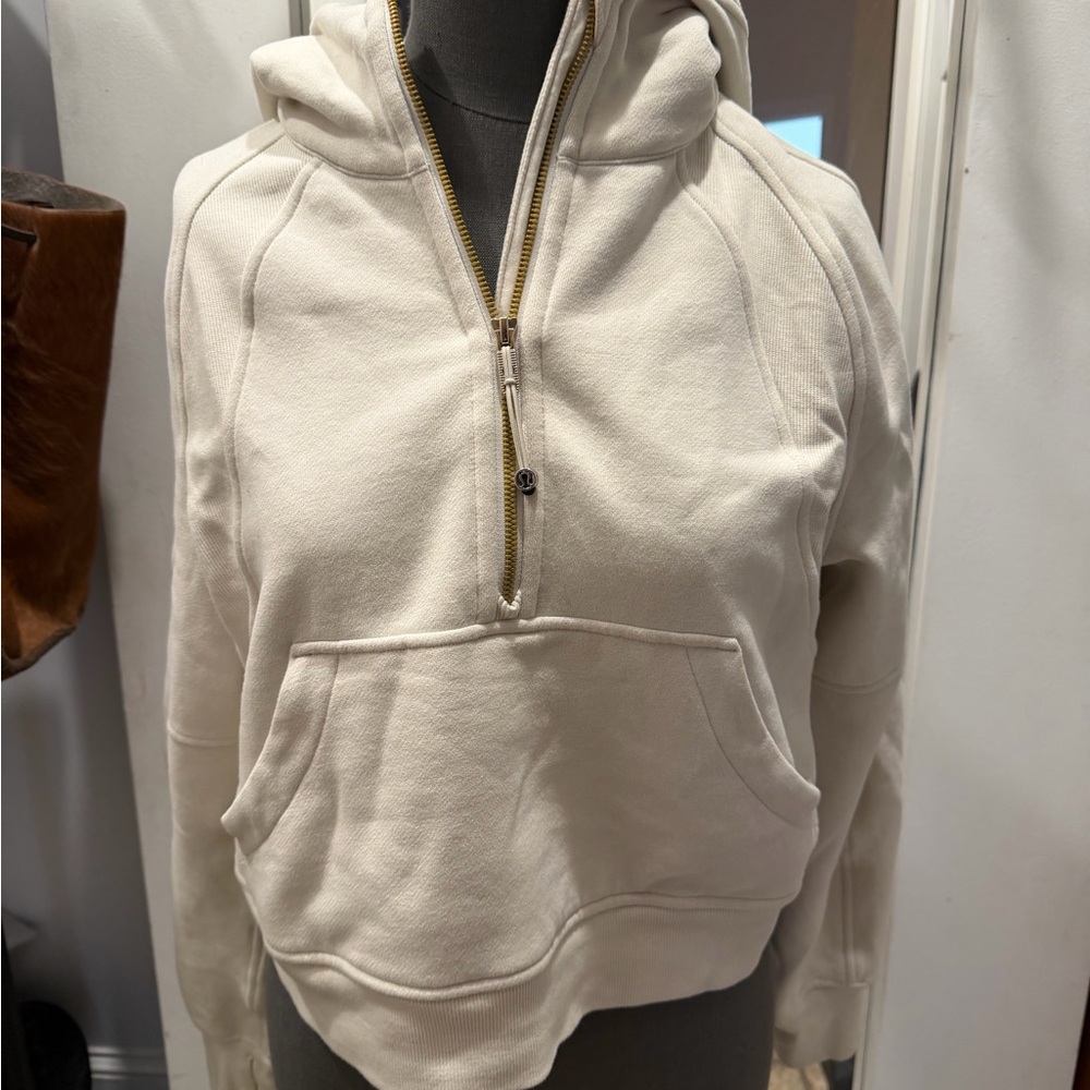 Lululemon scuba  half zip Cream Hoodie size XS/S